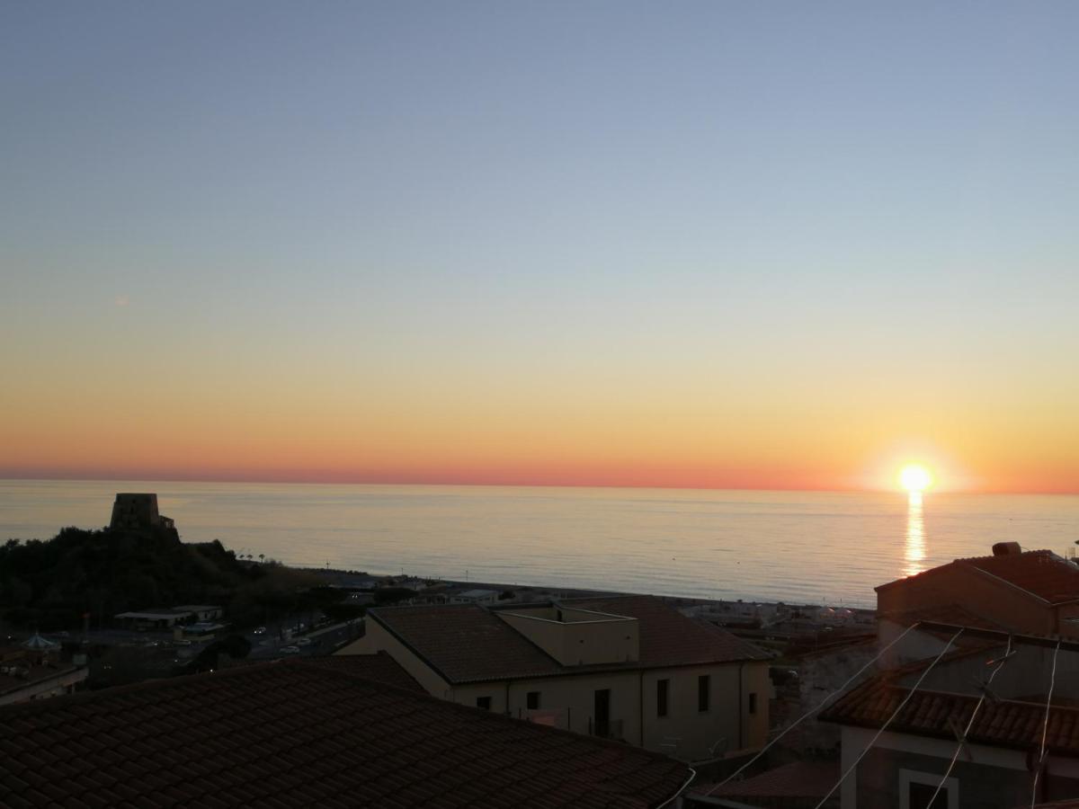 Casa Maria Appartement Scalea Buitenkant foto
